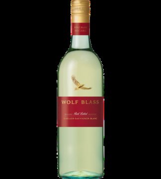 Wolf Blass Red Label Sémillon - Sauvignon Blanc  ไวน์ wine ยกลัง 12 ขวด 6800 บาท